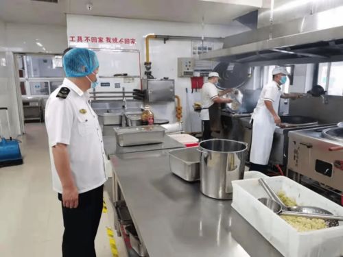 筑牢校園食品安全防線 護航秋季開學第一餐